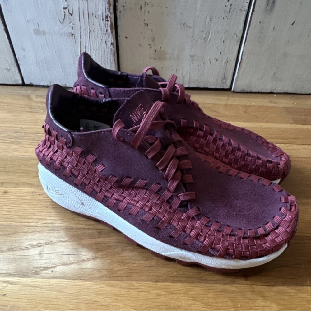 Nike Air Footscape Woven Slip-On Sneakers in Burgundy women’s size US 8.5
